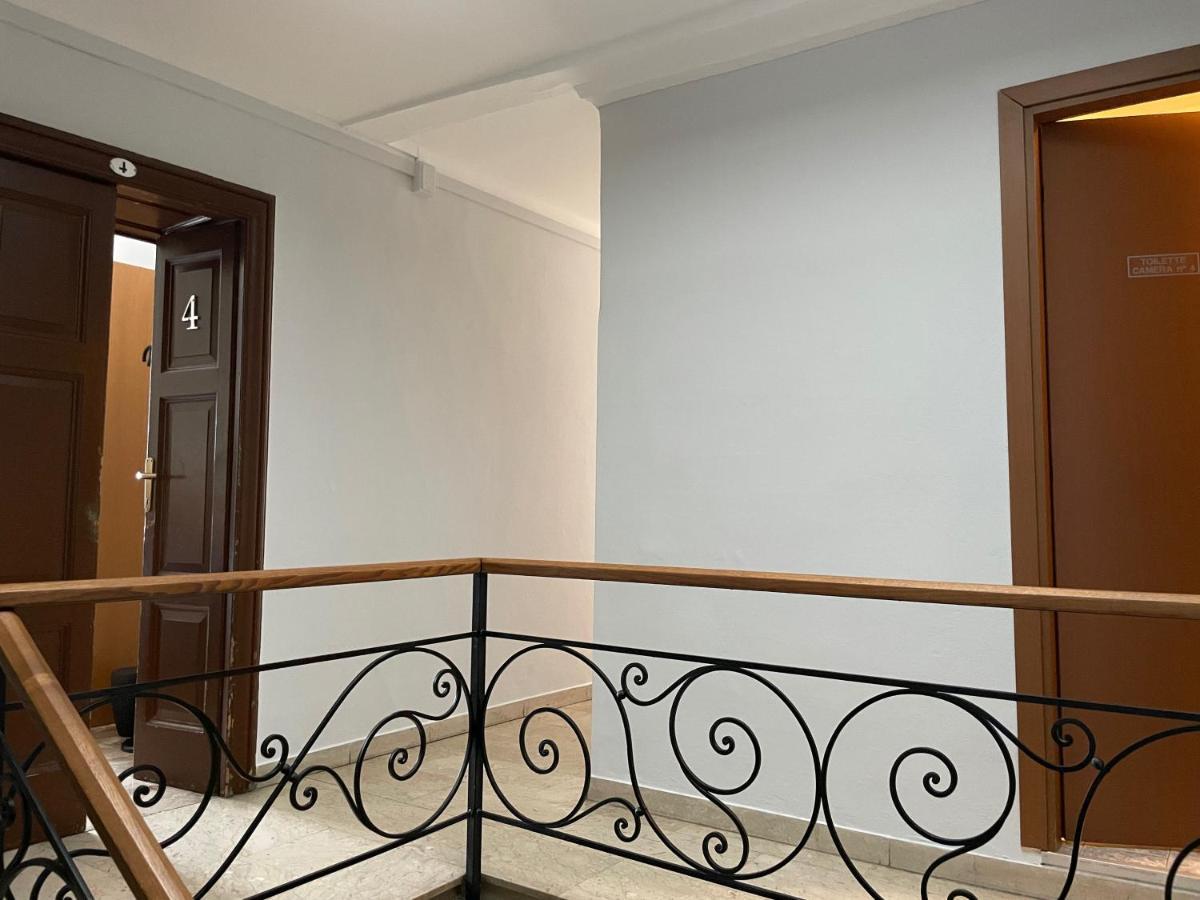 Albergo Della Torre Cernobbio Bagian luar foto