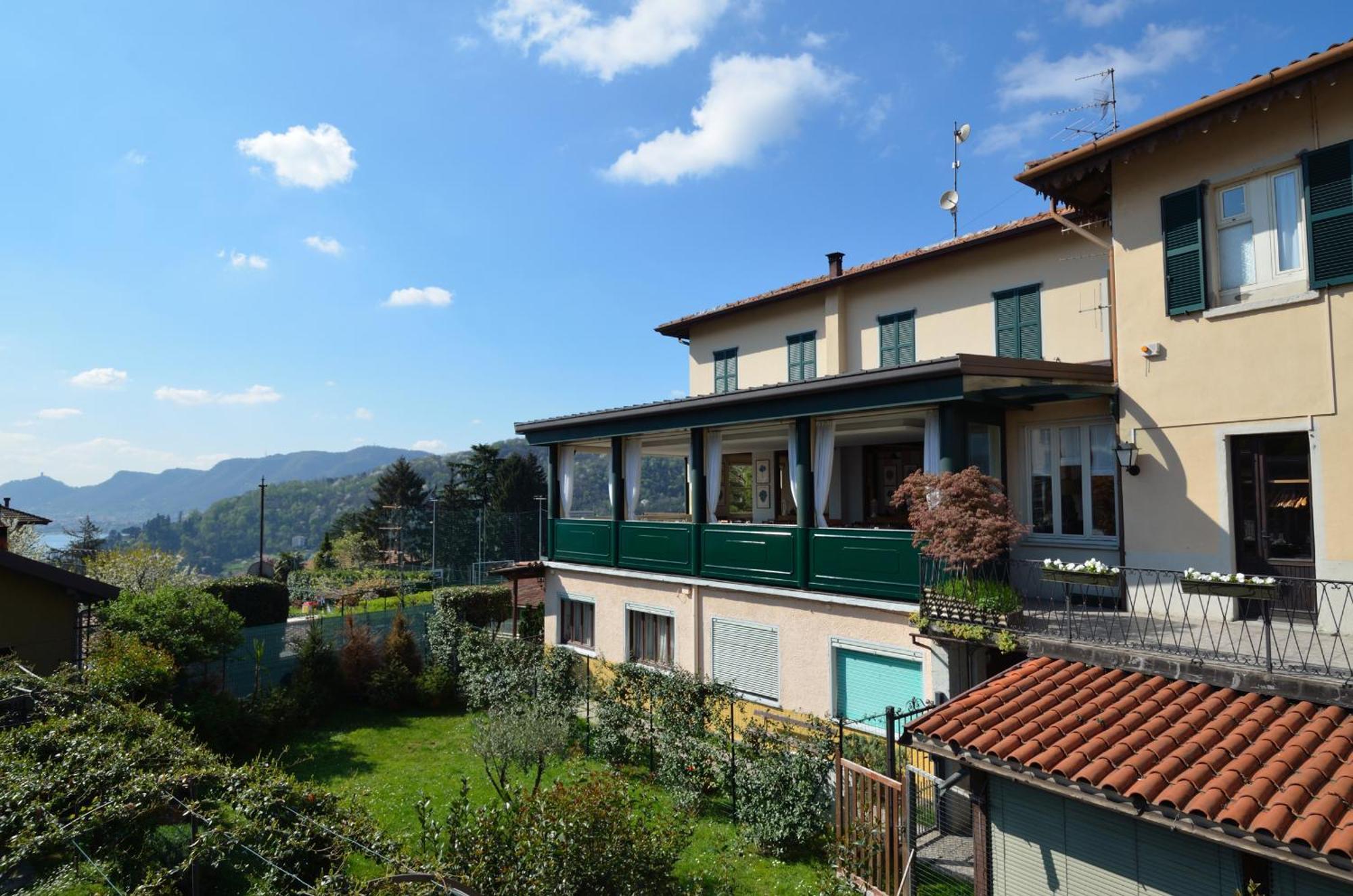Albergo Della Torre Cernobbio Bagian luar foto
