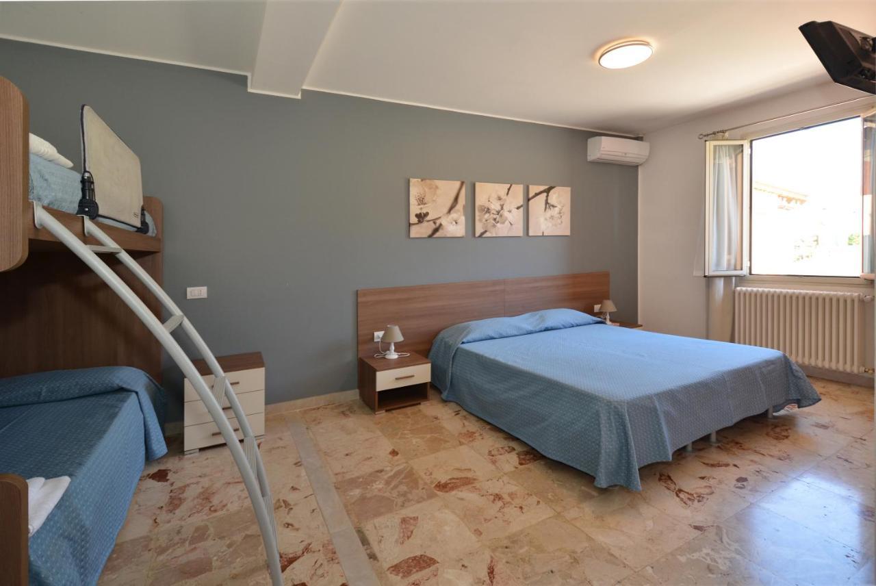 Albergo Della Torre Cernobbio Bagian luar foto