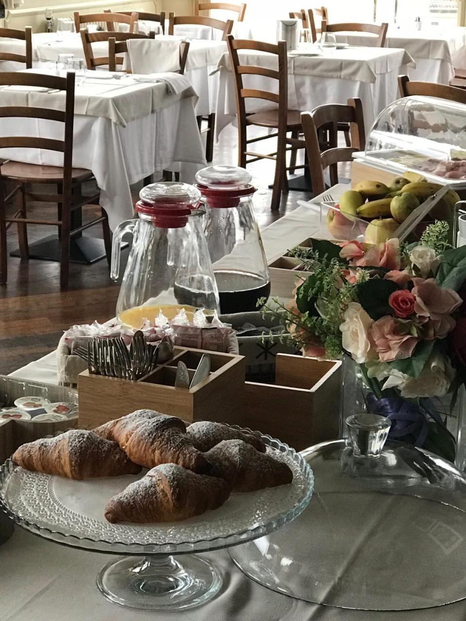 Albergo Della Torre Cernobbio Bagian luar foto